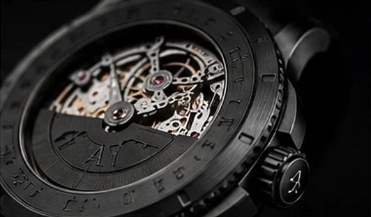AURELIS NOIR, mouvement